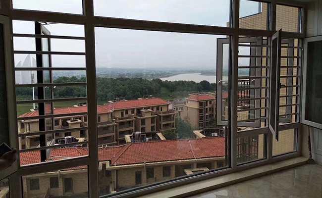 選鋁合金門(mén)窗要看這些！